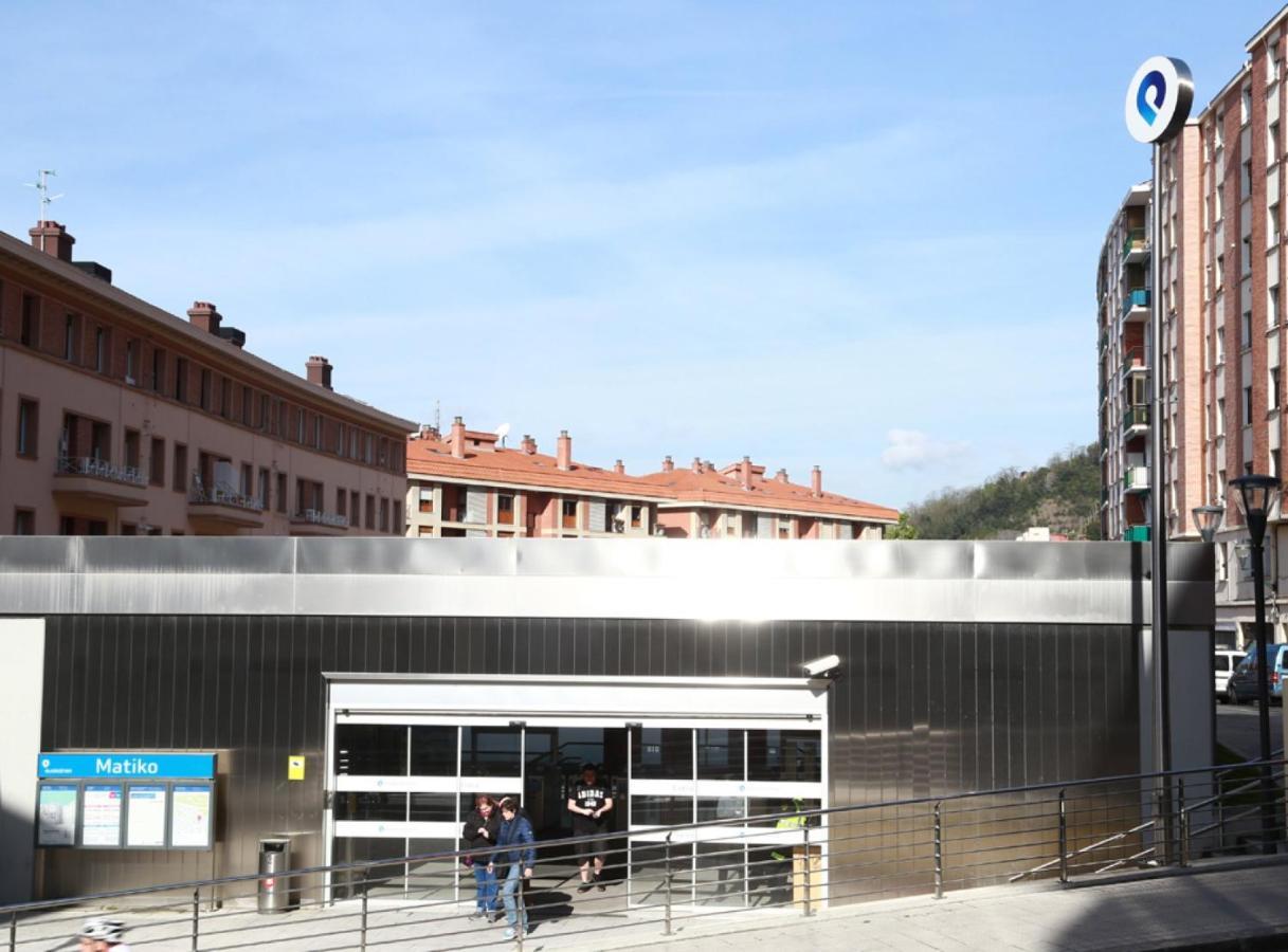 Calida Vivienda Turistica Centrica Junto Al Funicular Y Metro Lägenhet Bilbao Exteriör bild