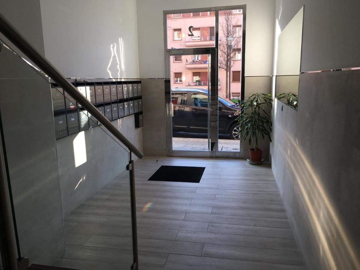 Calida Vivienda Turistica Centrica Junto Al Funicular Y Metro Lägenhet Bilbao Exteriör bild